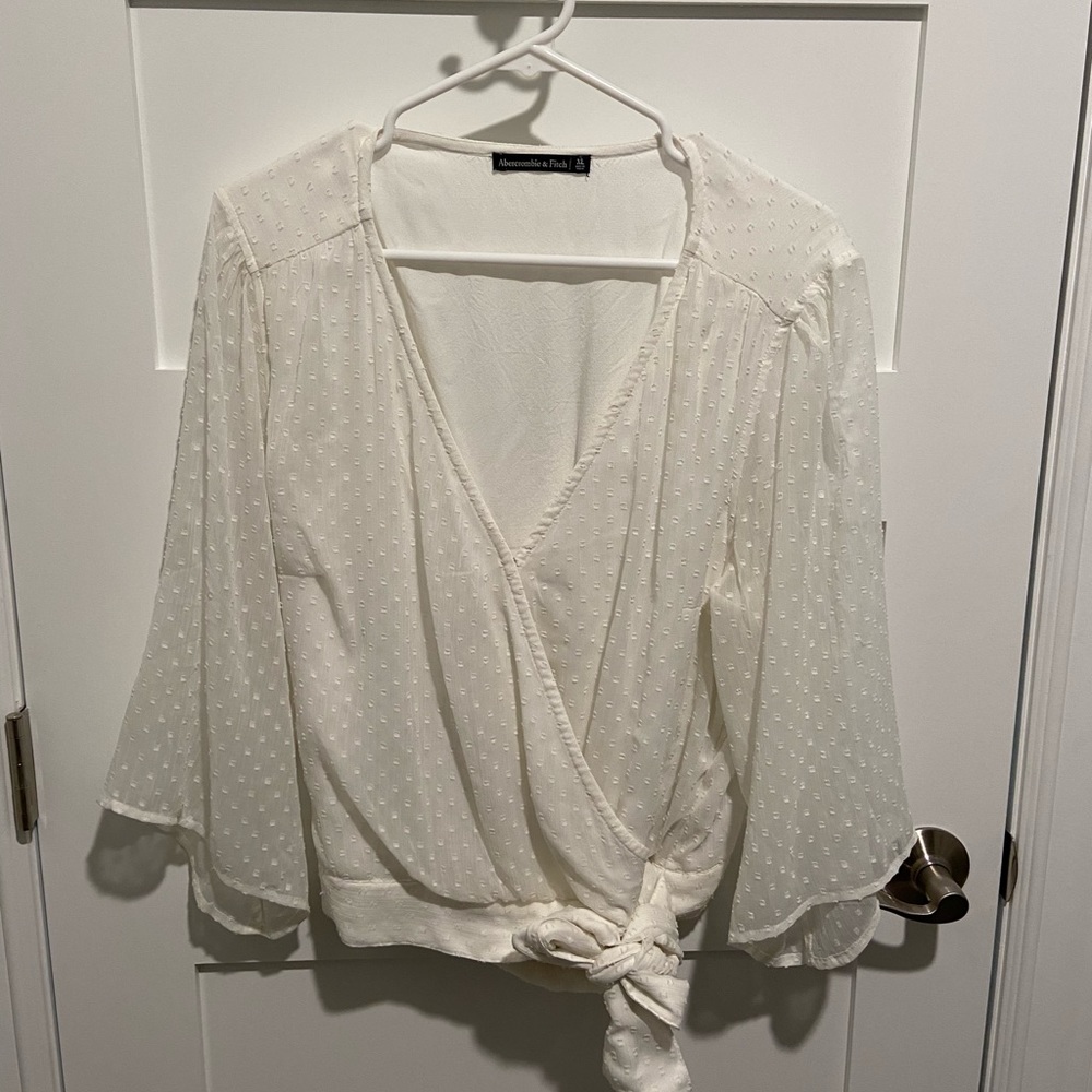 Abercrombie & Fitch Tie Blouse White XL